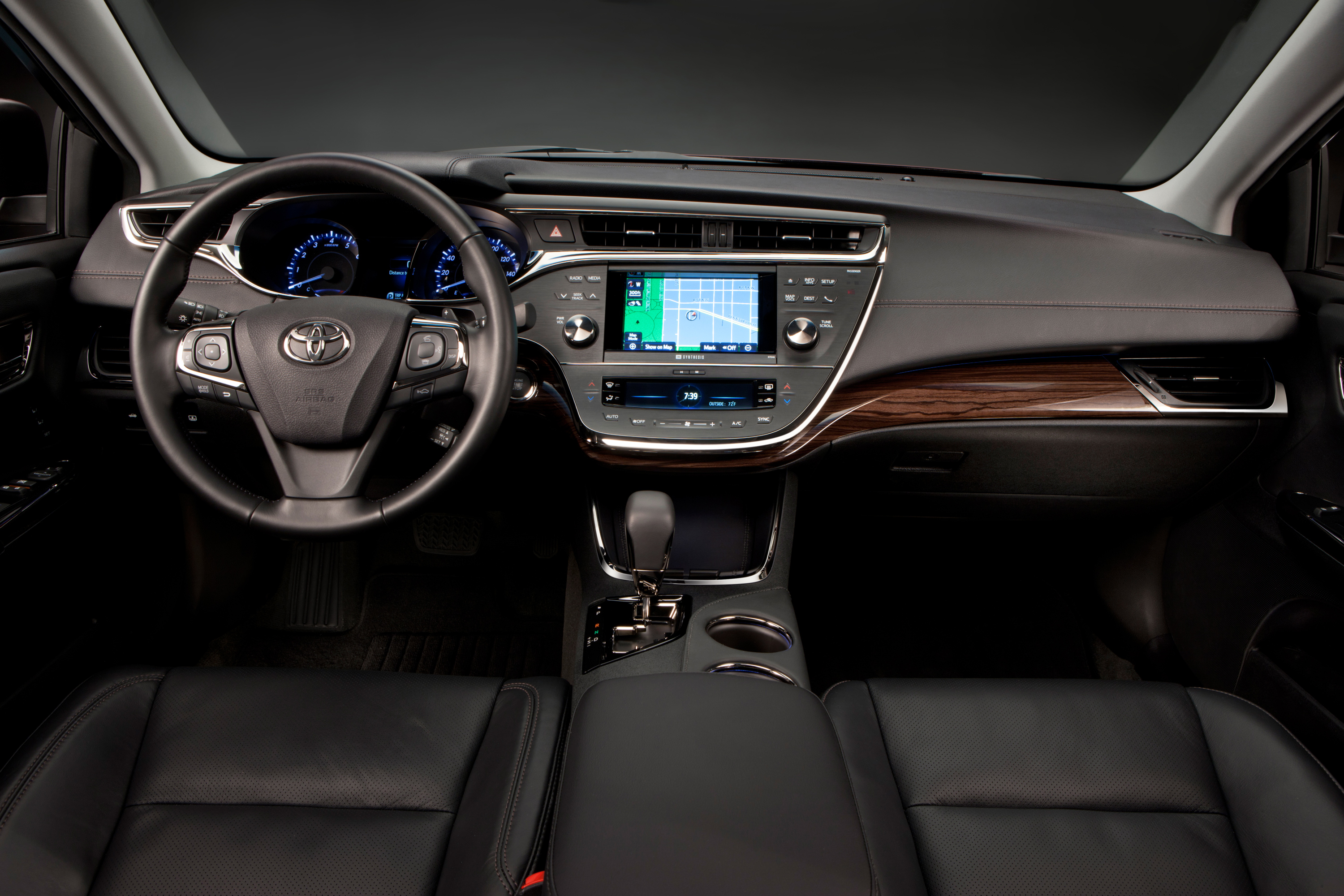 Toyota Land Cruiser 2013