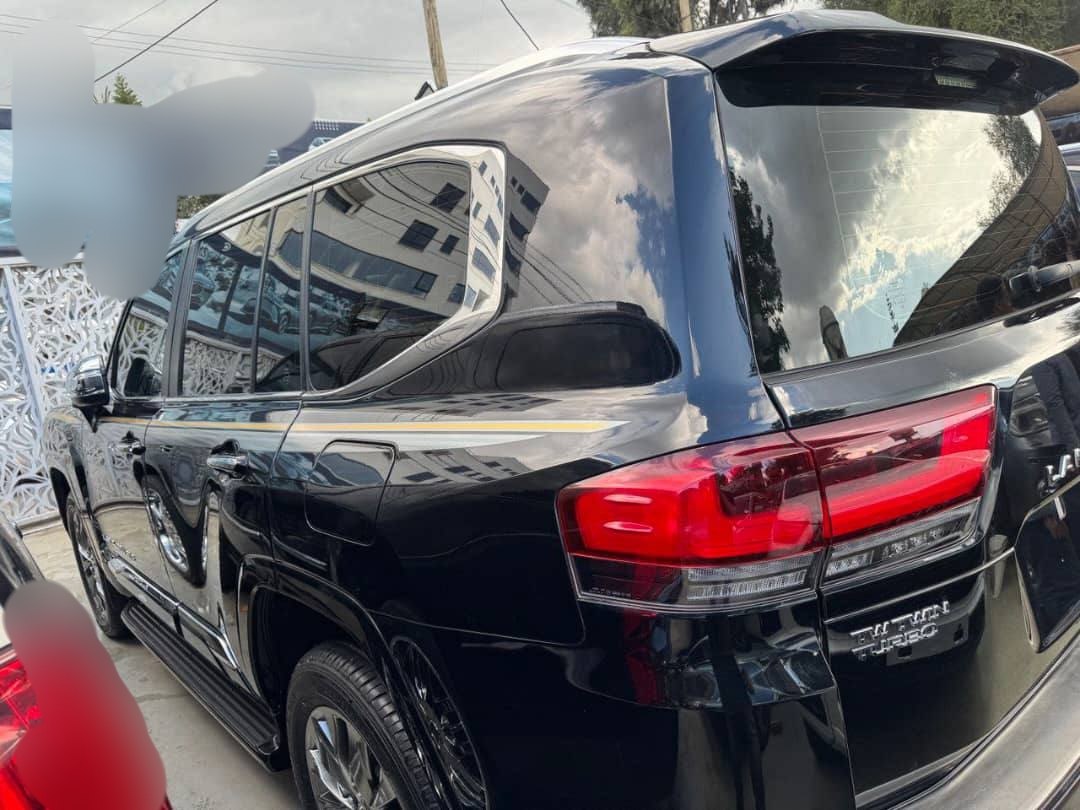 Toyota Land Cruiser 2023