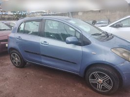 Toyota Land Cruiser 2006 exterior