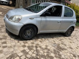 Toyota Land Cruiser 2001 exterior