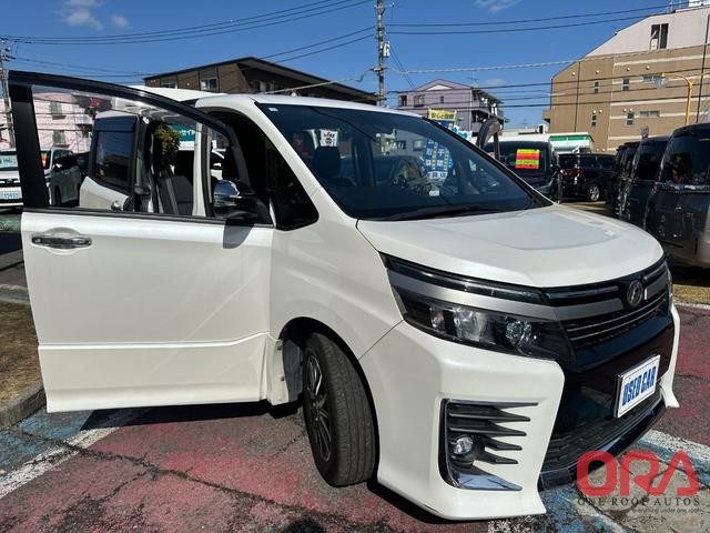 2016 TOYOTA VOXY ZS KIRAMEKI II 2016 2.0L TOYOTA VOXY ZS KIRAMEKI II 2016 2.0L for Sale