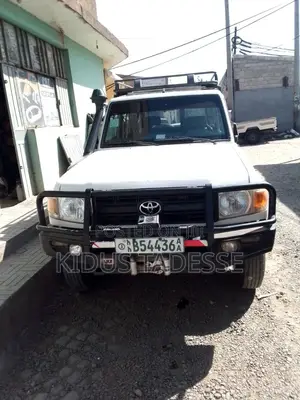 2016 Toyota Land Cruiser for Sale