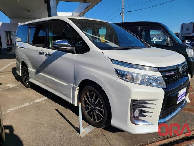 2015 TOYOTA VOXY 2015 2.0L TOYOTA VOXY 2015 2.0L for Sale