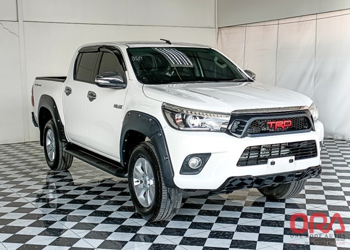 2017 TOYOTA DOUBLE CAB 2WD AT 2017 2.4L TOYOTA DOUBLE CAB 2WD AT 2017 2.4L for Sale