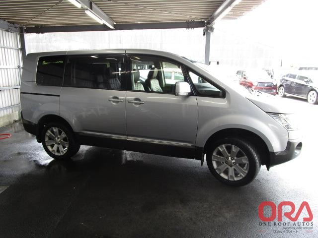 2015 MITSUBISHI DELICA D:5 D POWER PACKAGE 2015 AT 2.2L MITSUBISHI DELICA D:5 D POWER PACKAGE 2015 AT 2.2L for Sale