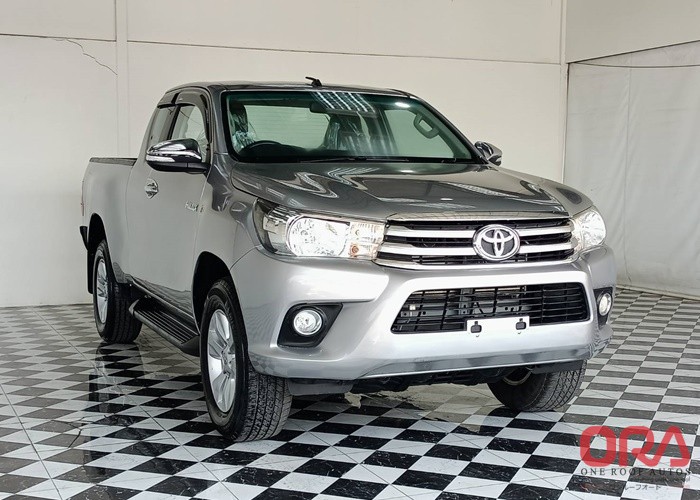 2016 TOYOTA SMART CAB 2WD AT 2016 2.4L TOYOTA SMART CAB 2WD AT 2016 2.4L for Sale