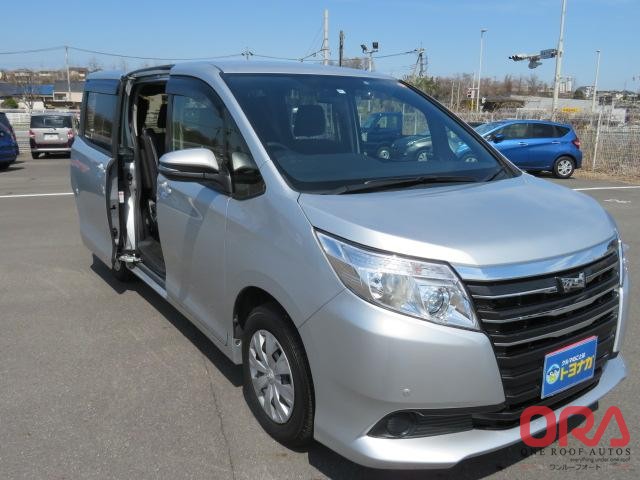 2014 TOYOTA NOAH X 2014 2.0L TOYOTA NOAH X 2014 2.0L for Sale