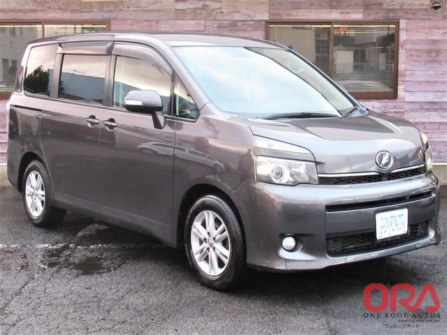 2010 TOYOTA VOXY 2010 2.0L TOYOTA VOXY 2010 2.0L for Sale