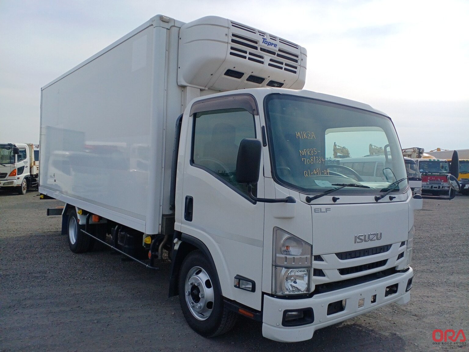 ISUZU ELF REEFER TRUCK ISUZU ELF REEFER TRUCK