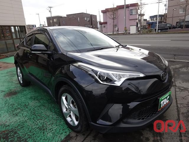 2017 TOYOTA C-HR 2017 1.2L TOYOTA C-HR 2017 1.2L for Sale