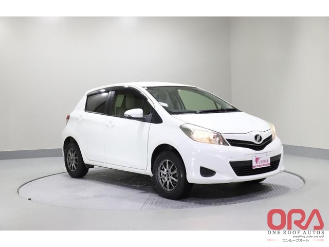 2013 TOYOTA VITZ F 2013 1.3L TOYOTA VITZ F 2013 1.3L for Sale