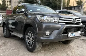 2017 Toyota Hilux for Sale