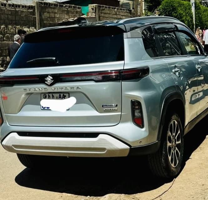 Suzuki Grand Vitara,2024,Hybrid,4WD. Suzuki Grand Vitara,2024,Hybrid,4WD.