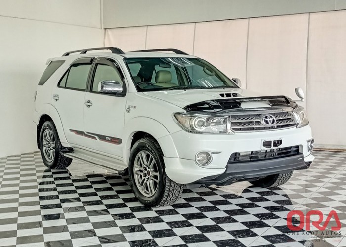 2010 TOYOTA FORTUNER 4WD AT 2010 3.0L TOYOTA FORTUNER 4WD AT 2010 3.0L for Sale