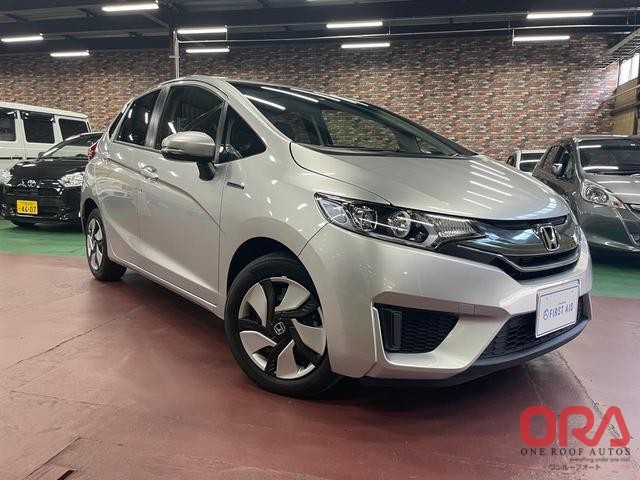 2014 HONDA FIT HYBRID L 2014 SILVER HONDA FIT HYBRID L 2014 SILVER for Sale