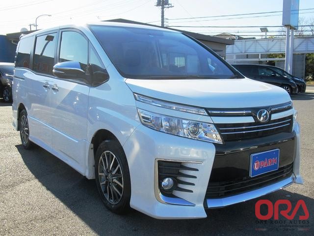2015 TOYOTA VOXY 2015 2.0L TOYOTA VOXY 2015 2.0L for Sale