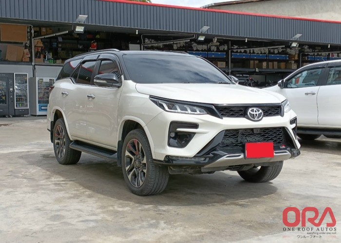 2015 TOYOTA FORTUNER 2WD AT 2015 2.4L TOYOTA FORTUNER 2WD AT 2015 2.4L for Sale